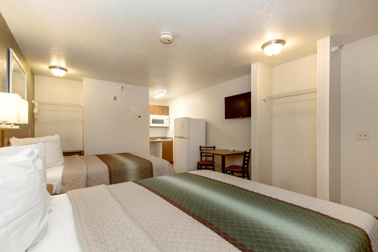 Hometowne Studios By Red Roof Philadelphia - Maple Shade, Nj Extérieur photo